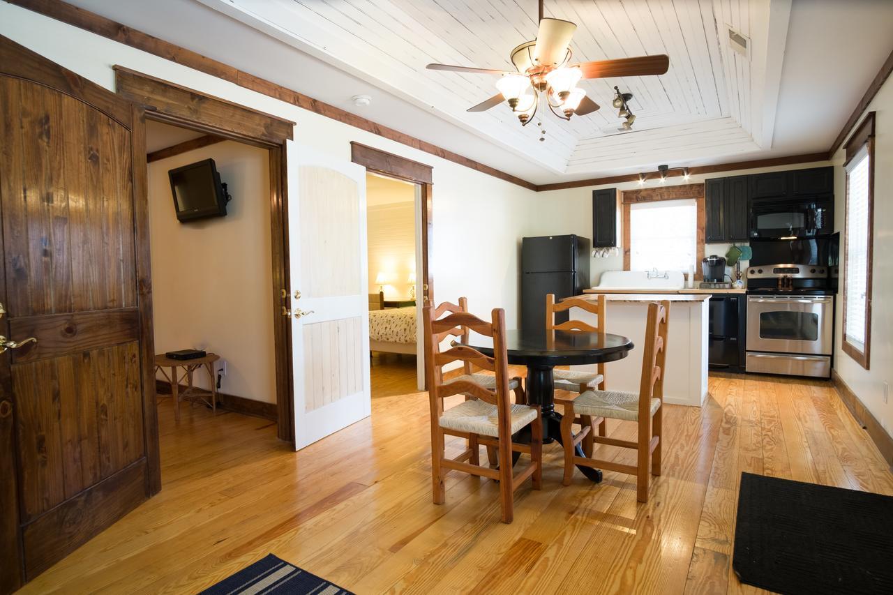 Swamp Rabbit Inn טרוולרס רסט מראה חיצוני תמונה