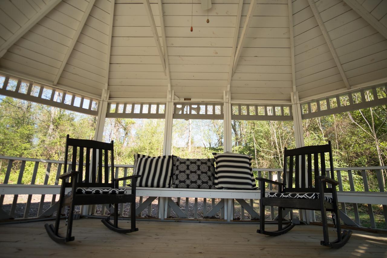 Swamp Rabbit Inn טרוולרס רסט מראה חיצוני תמונה