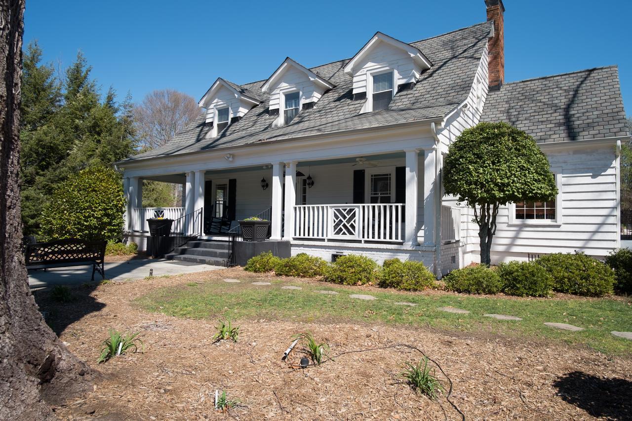 Swamp Rabbit Inn טרוולרס רסט מראה חיצוני תמונה